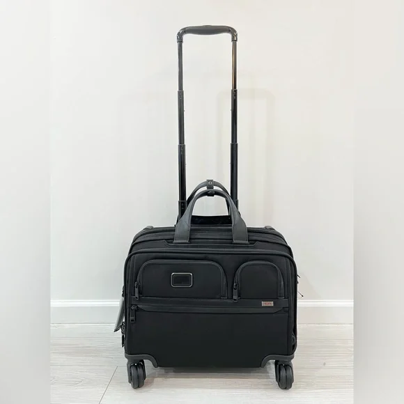Tumi alpha 2 4 wheeled deluxe brief with laptop case on sale